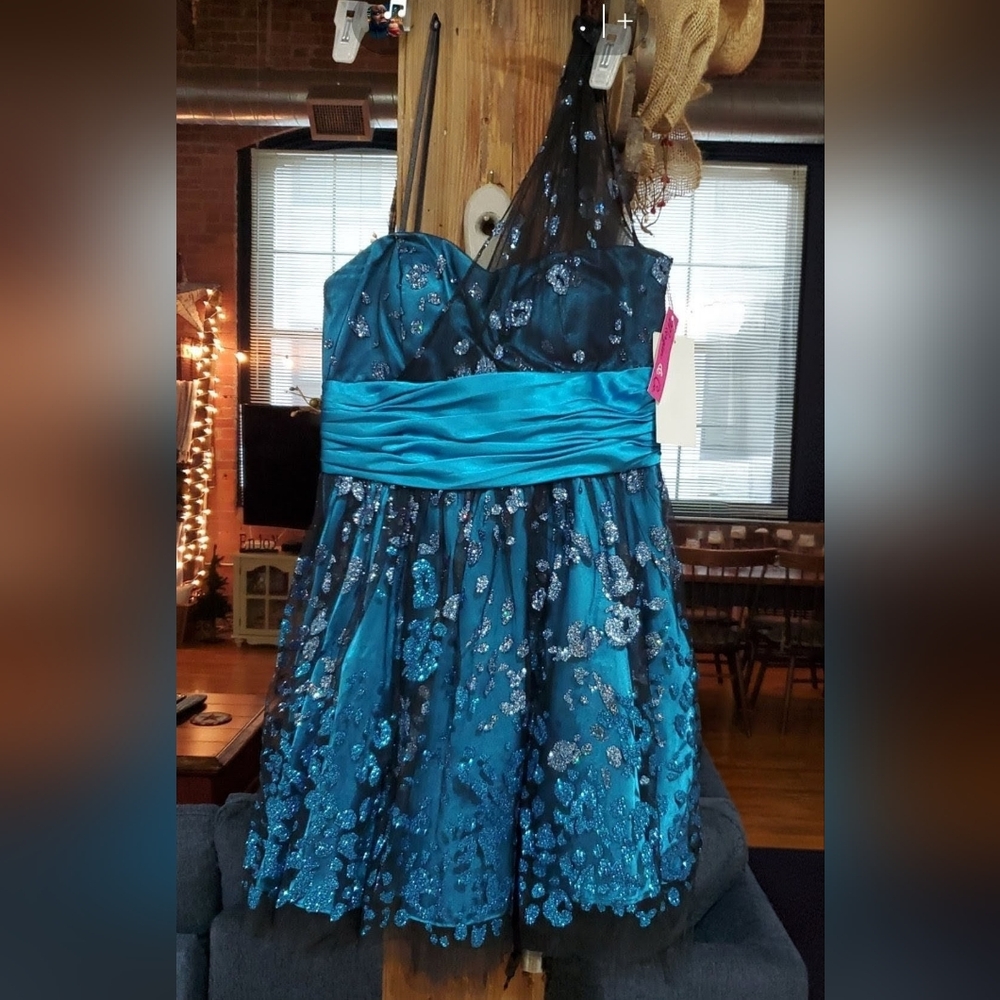 Morgan & Co. Shimmering Teal Kids (Jr's)Dress